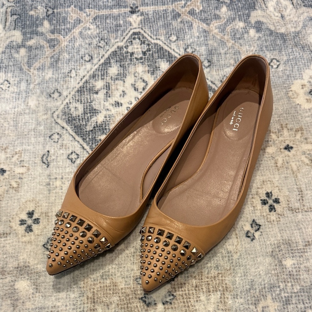 Gucci Women's Tan Studded Flats